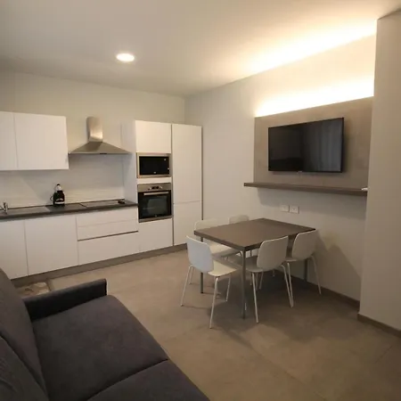 Persea Mare * アルマ・ディ・タッジャ