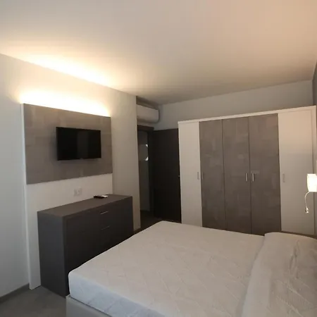 Persea Mare * アルマ・ディ・タッジャ