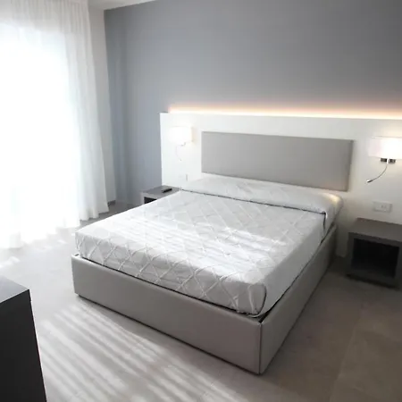 Persea Mare アルマ・ディ・タッジャ